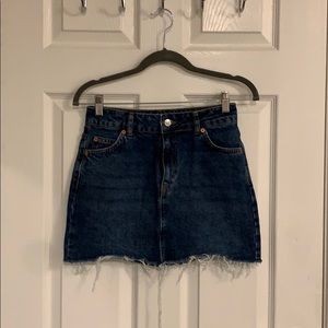 🏷3/$25🏷 TOPSHOP denim skirt